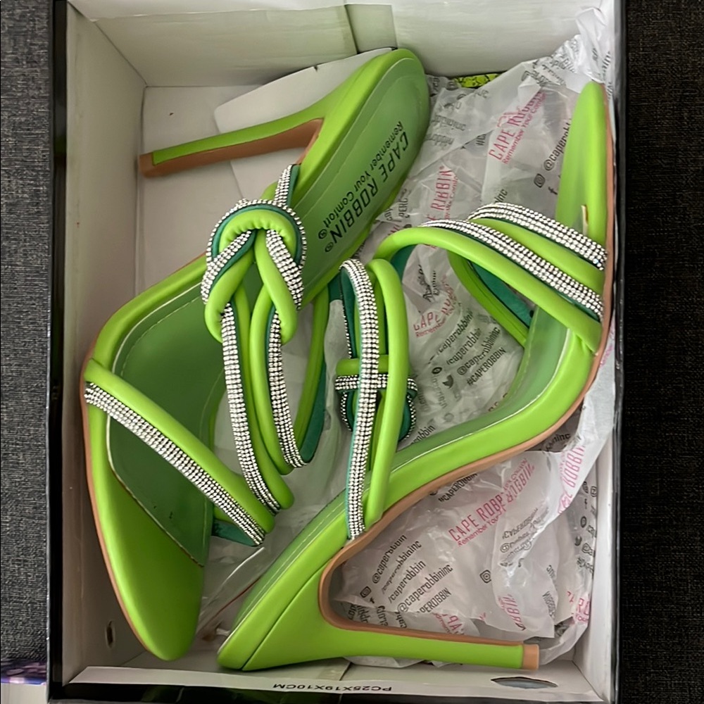 Cape Robbin Green High Heel Sandals